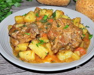 Жаркое из телячьих хвостов с картофелем