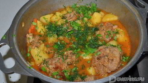 жаркое из телячьих хвостов с картофелем