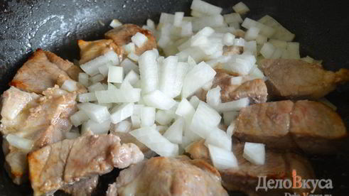 жаркое по-домашнему с мясом и грибами