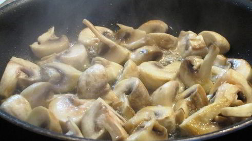 жаркое с говядиной в горшочках по-домашнему