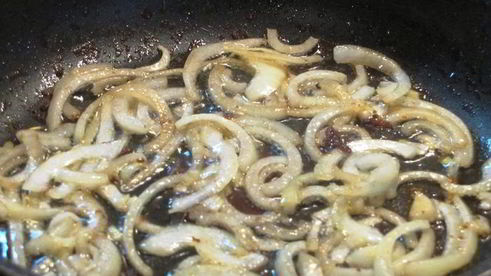 жаркое с говядиной в горшочках по-домашнему