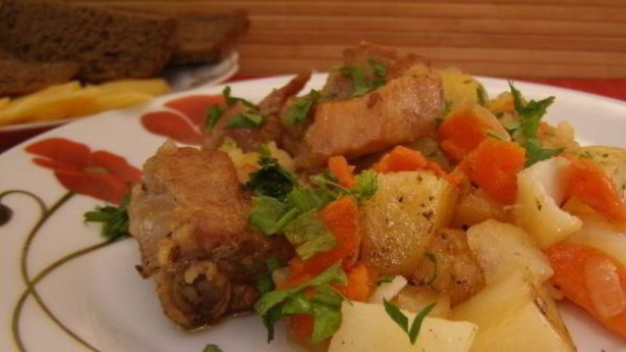 Рецепт жаркого со свиными ребрышками