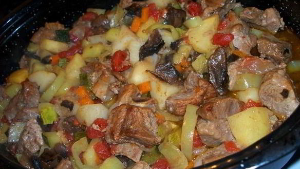 Рецепт Жаркого в чугунке в духовке