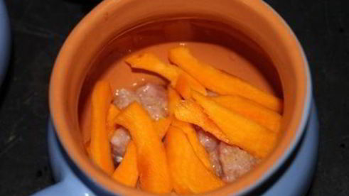 жаркое в горшочке для детей