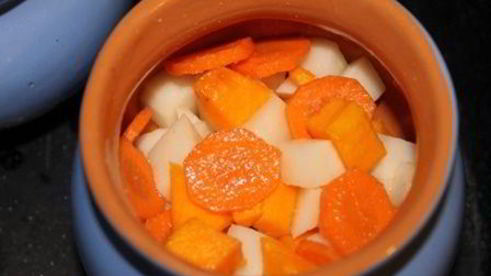 жаркое в горшочке для детей