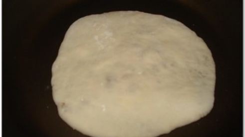 картофельные зразы и лепешки с одной начинкой