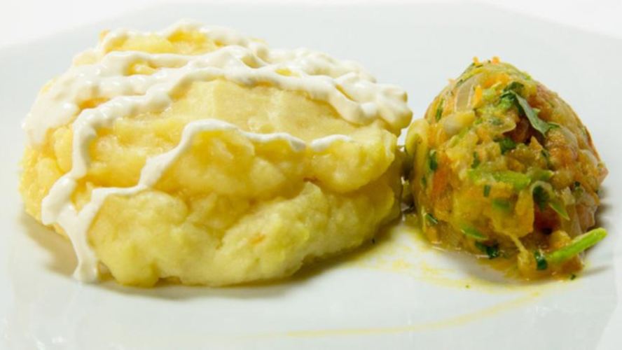 Рецепт картофельных зраз с капустой и кабачковой икрой