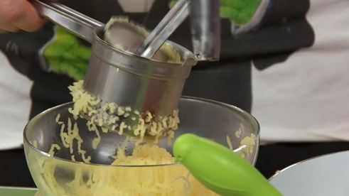 картофельные зразы с капустой и кабачковой икрой