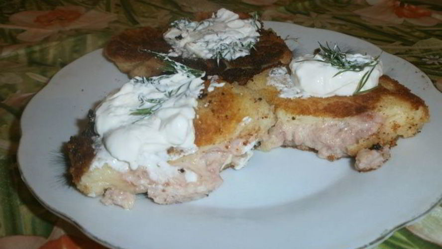 Рецепт картофельных зраз с ветчиной и сыром