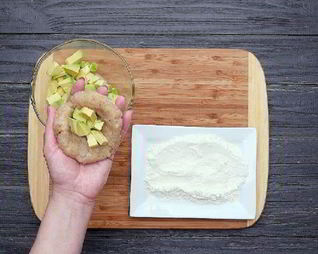 Куриные зразы с авокадо