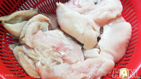 куриные зразы с сухофруктами и апельсиновым соусом