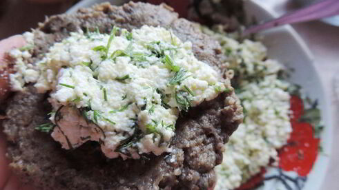 запеченные гречневые зразы с творожной начинкой