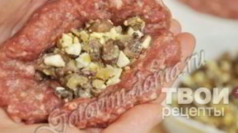 зразы с грибами, луком и яйцом