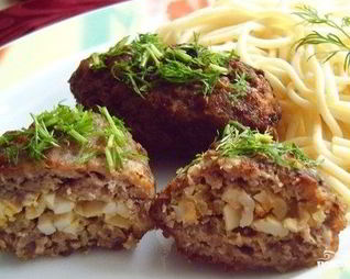 Зразы с яйцом и луком