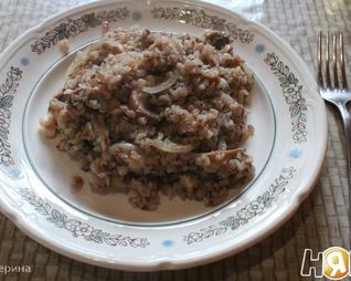 Гречка с грибами и луком