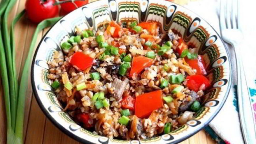 Рецепт гречки с грибами и овощами