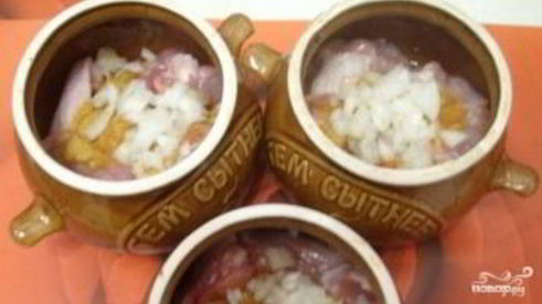 гречка с курицей в горшочках