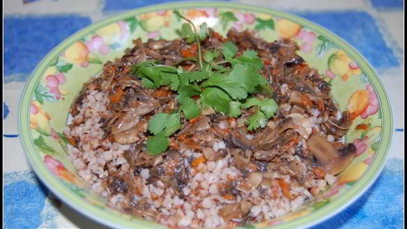 Рецепт Гречки с луком морковкой и шампиньонами