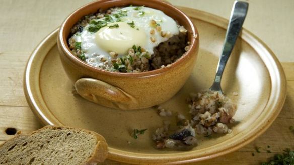 Рецепт Гречневой каши с яйцом, грибами и куриной грудкой