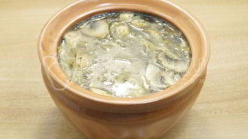 постная гречка с грибами в горшочке