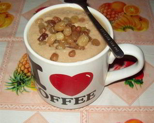 Кунжутная каша с изюмом