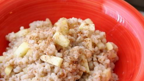 пшеничная каша с яблоками