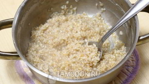 пшеничная каша с яблоками