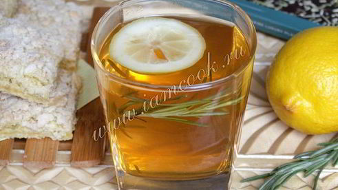 чай с лимоном, имбирем и розмарином