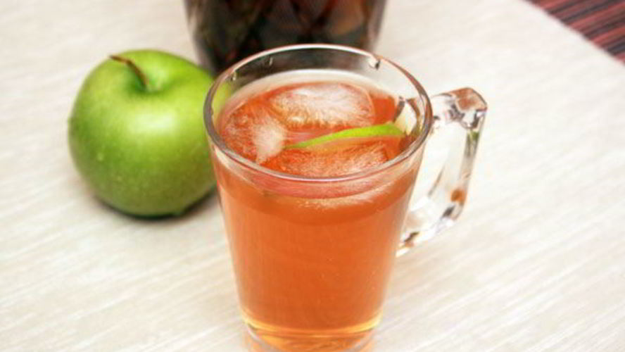 Рецепт холодного чая с мятой и яблоком