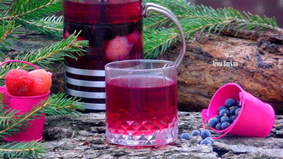 Рецепт Клубнично-смородинового чай с фенхелем