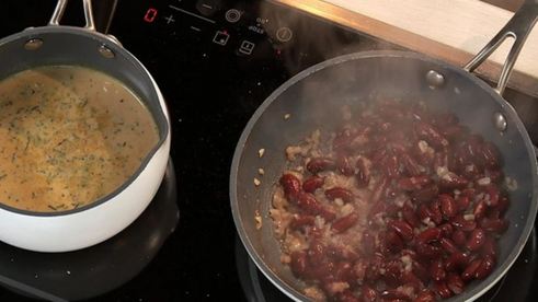 курица с чайным соусом и пюре из фасоли