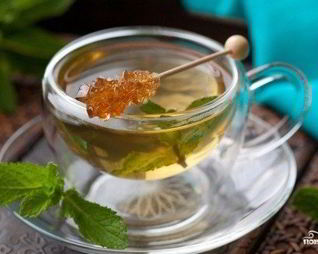 Зеленый чай с корицей и мятой