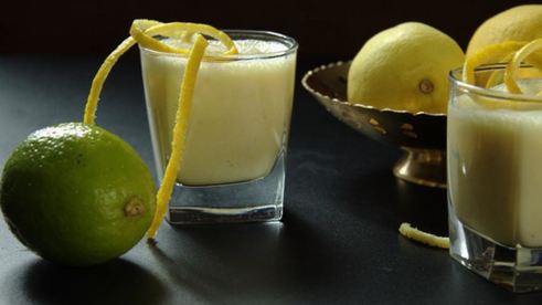 йогуртовый напиток с манго