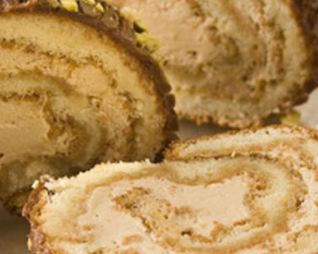 Рождественское полено с кофе