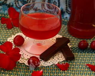 Вишневый ликер