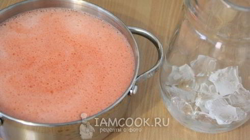 клубничный лимонад