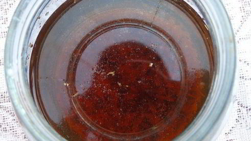 напиток из календулы с цветочным льдом