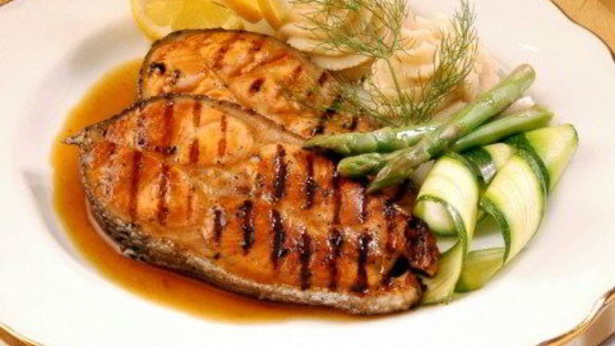 Рецепт острого лосося на гриле в глазури из кленового сиропа