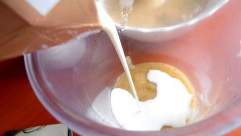 банановый смузи с карамельным вкусом