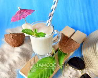 Грушево-банановый смузи с кокосовым молоком