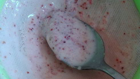 клубнично-банановый смузи с клетчаткой из семян льна