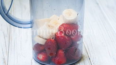 клубнично-банановый смузи