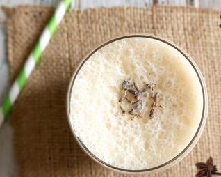 Смузи с жасмином и персиком