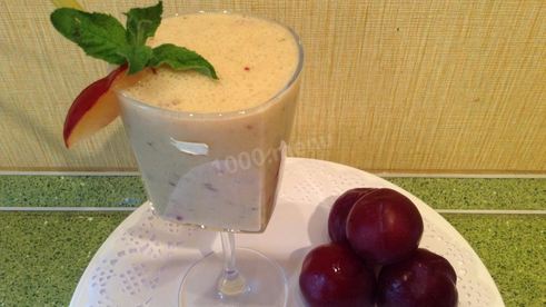 смузи со сливами и бананом сладкая парочка