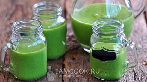 витаминный смузи из авокадо и шпината