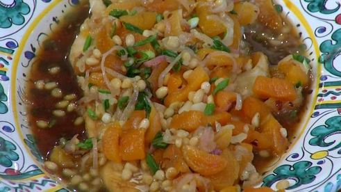 треска в кленовом сиропе под соусом из кураги