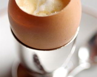 Яйцо с кленовым сиропом и хересным уксусом