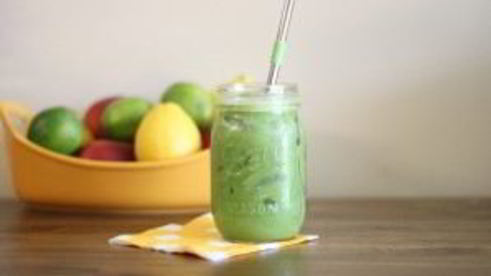 зеленый коктейль с фасолью