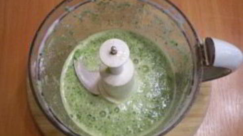 зеленый коктейль с кабачком