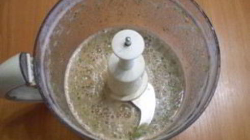 зеленый коктейль с помидорами